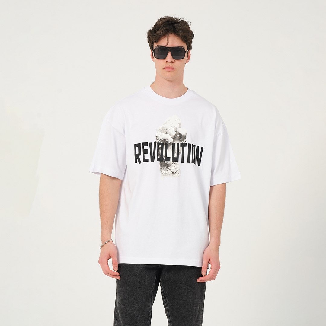 Revolution Baskılı Beyaz Oversize Tişört